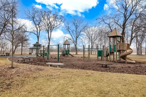 Other - 555 Greenview Ln, Wheeling, IL 60090 photo 8 of 8