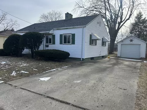 440 Pombrook Dr, Princeton, IL 61356