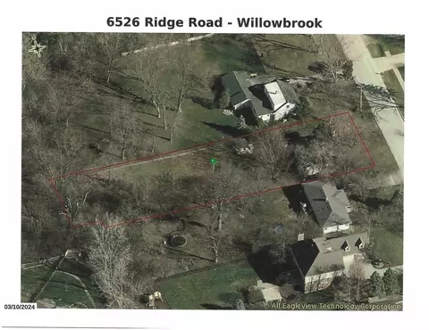 6526 S Ridge Rd, Willowbrook, IL 60527 photo 2