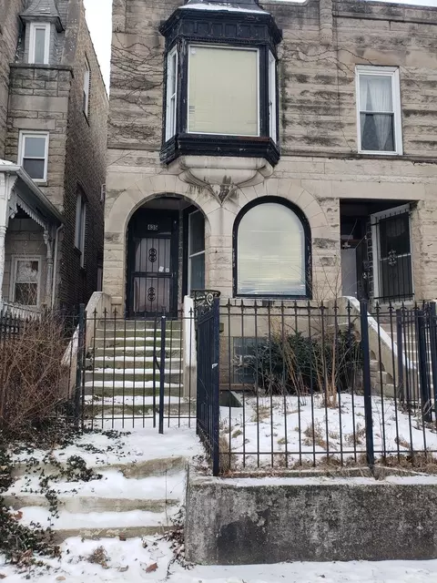 435 E 45th St, Chicago, IL 60653