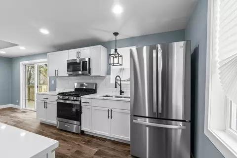 Kitchen - 4434 148th St, Midlothian, IL 60445 photo 1 of 1