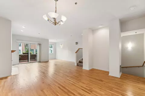1716 E 54th St #I, Chicago, IL 60615 photo 6