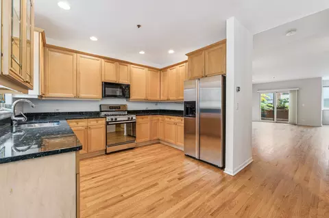 1716 E 54th St #I, Chicago, IL 60615 photo 8