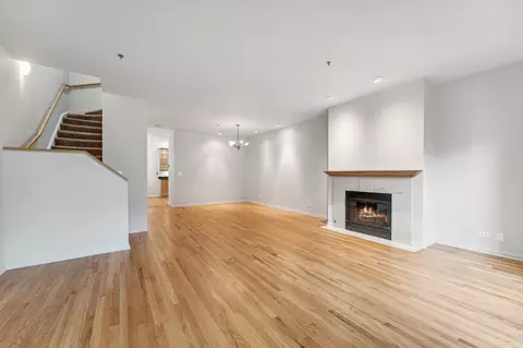1716 E 54th St #I, Chicago, IL 60615 photo 4