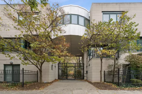 1716 E 54th St #I, Chicago, IL 60615