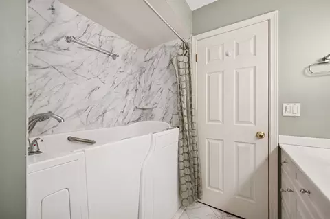 3844 Grace Ln, Glenview, IL 60025 photo 27