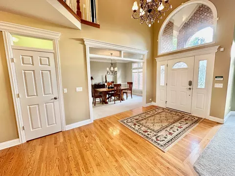 Entry Way - 5 N723 Rochefort Ln, Wayne, IL 60184 photo 1 of 2