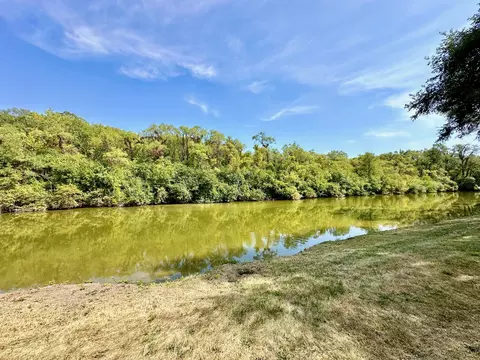 View/Area - 5 N723 Rochefort Ln, Wayne, IL 60184 photo 1 of 1