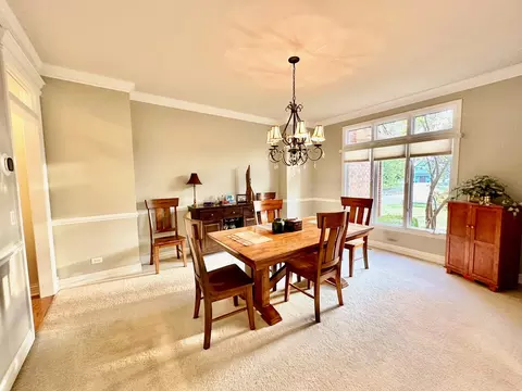 Dining - 5 N723 Rochefort Ln, Wayne, IL 60184 photo 1 of 3