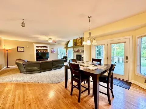 Dining - 5 N723 Rochefort Ln, Wayne, IL 60184 photo 3 of 3