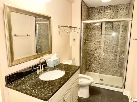 Bath - 5 N723 Rochefort Ln, Wayne, IL 60184 photo 2 of 2
