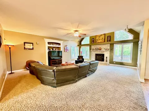 Living - 5 N723 Rochefort Ln, Wayne, IL 60184 photo 2 of 4