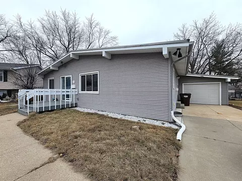 178 Beacon Dr, Belvidere, IL 61008