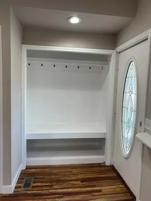 Entry Way - 35569 N Olive St, Ingleside, IL 60041 photo 1 of 2