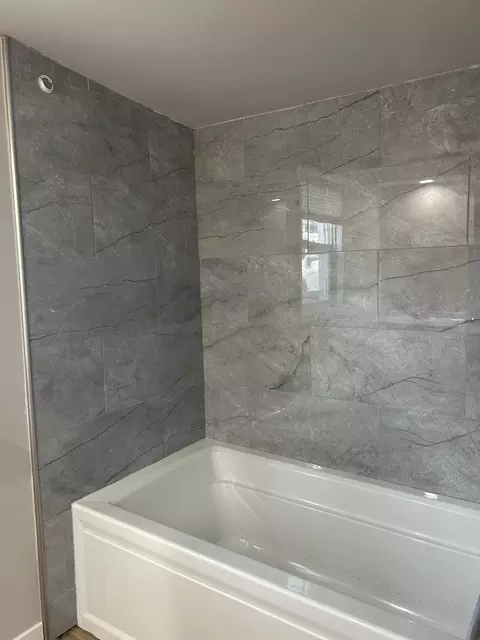 Bath - 35569 N Olive St, Ingleside, IL 60041 photo 2 of 5