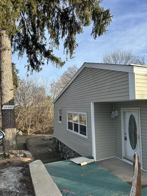 Exterior - 35569 N Olive St, Ingleside, IL 60041 photo 2 of 5