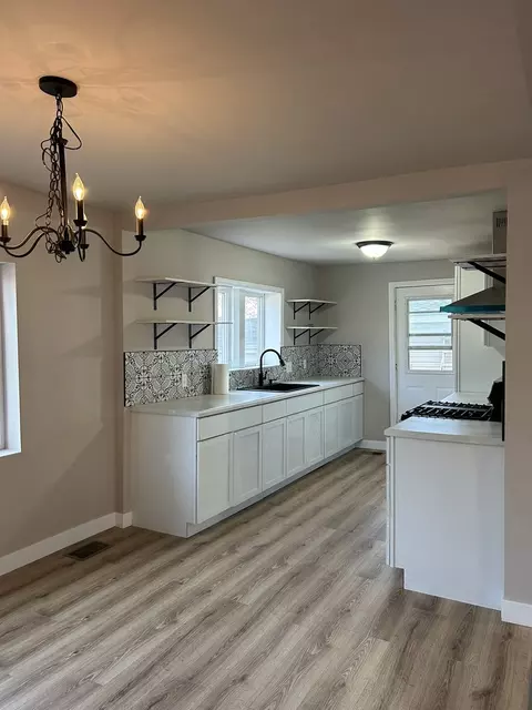 Kitchen - 35569 N Olive St, Ingleside, IL 60041 photo 3 of 4