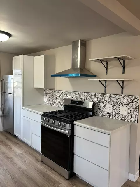 Kitchen - 35569 N Olive St, Ingleside, IL 60041 photo 1 of 4