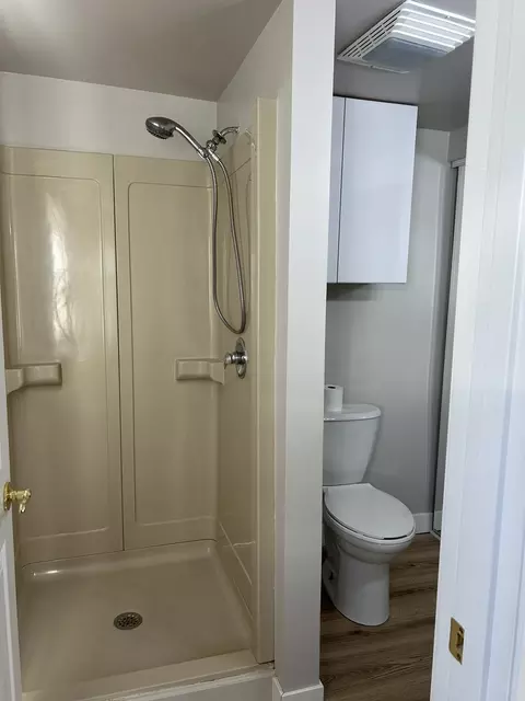 Bath - 35569 N Olive St, Ingleside, IL 60041 photo 1 of 5