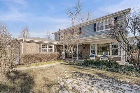 801 Bach St, Northbrook, IL 60062