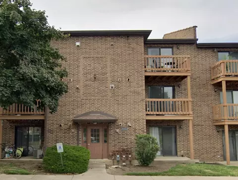 2252 Abbeywood Dr #F, Lisle, IL 60532