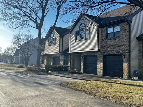 Exterior - 613 Sutton Ct, Wheeling, IL 60090 photo 4 of 8