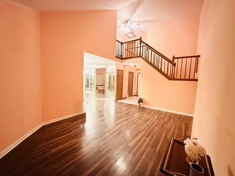 Living - 613 Sutton Ct, Wheeling, IL 60090 photo 1 of 5
