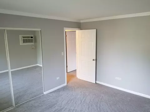 Bedroom - 114 E Bailey Rd #L, Naperville, IL 60565 photo 1 of 5