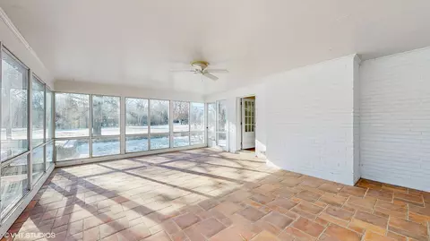 Exterior - 650 Briar Ln, Northfield, IL 60093 photo 10 of 10