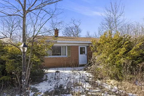 1 S080 Indian Knoll St, Winfield, IL 60190