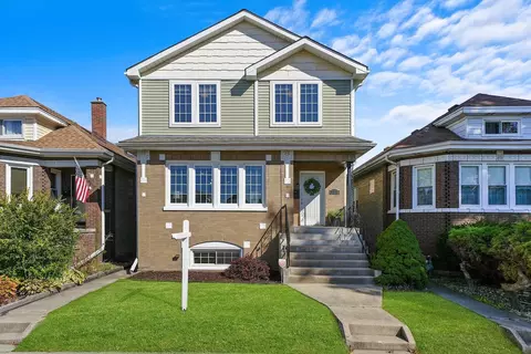 7808 W Sunset Dr, Elmwood Park, IL 60707