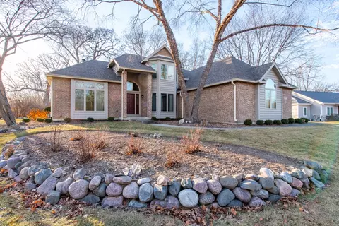 38832 N Ashley Dr, Lake Villa, IL 60046