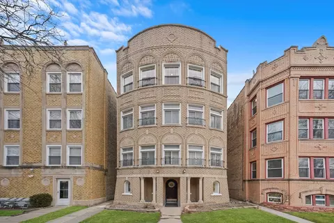 6331 N Washtenaw Ave #3, Chicago, IL 60659