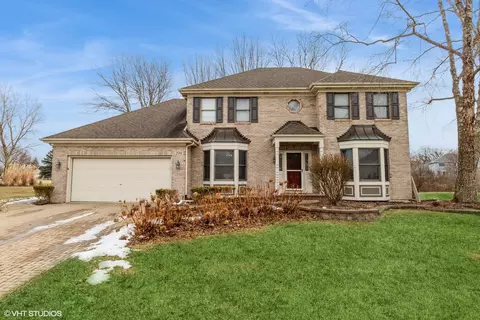 298 Woodside Dr, West Chicago, IL 60185