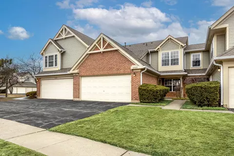 2340 County Farm Ln, Schaumburg, IL 60194