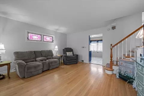 1316 Pershing Ave, Wheaton, IL 60189 photo 6