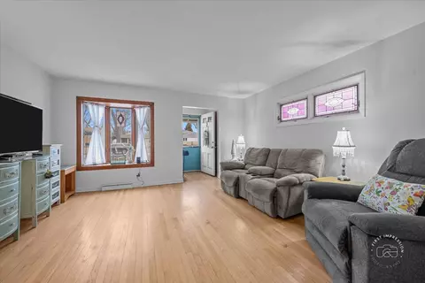 1316 Pershing Ave, Wheaton, IL 60189 photo 5