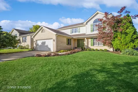 558 N 3rd Ave, Des Plaines, IL 60016