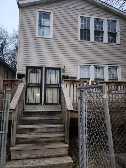 10925 S State St, Chicago, IL 60628