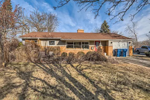 809 Cedar Ln, Northbrook, IL 60062