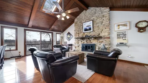 433 River Bluff Dr, Dixon, IL 61021 photo 7
