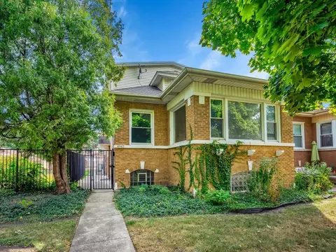 4945 N Keeler Ave, Chicago, IL 60630