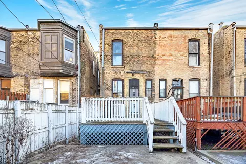 Exterior - 824 E 48th St, Chicago, IL 60615 photo 4 of 4