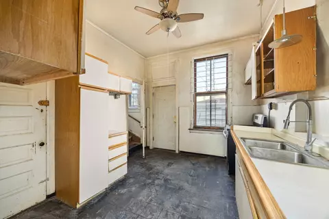 Kitchen - 824 E 48th St, Chicago, IL 60615 photo 2 of 2