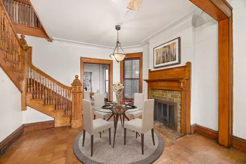 Dining - 824 E 48th St, Chicago, IL 60615 photo 1 of 2