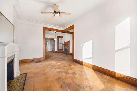 Living - 824 E 48th St, Chicago, IL 60615 photo 3 of 10