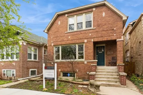 5629 N Maplewood Ave, Chicago, IL 60659