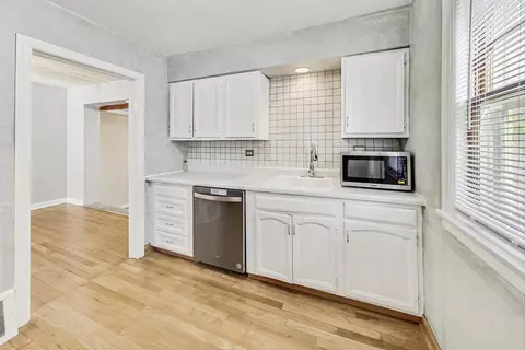 Kitchen - 478 Rose Ave, Des Plaines, IL 60016 photo 2 of 2