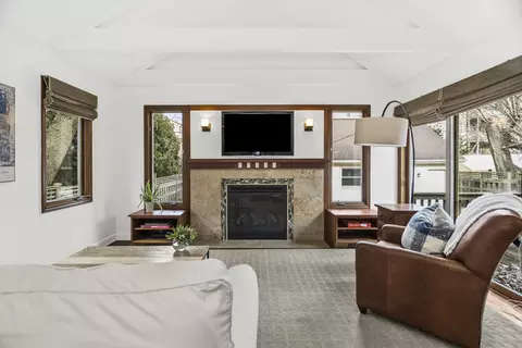 Living - 2303 Harrison St, Evanston, IL 60201 photo 2 of 3