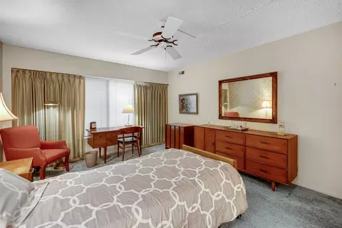 3504 Lakeview Dr #105, Hazel Crest, IL 60429 photo 13